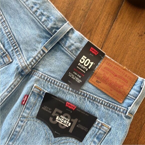 NWT Levi’s 501 High Rise Denim Shorts - Picture 5 of 8